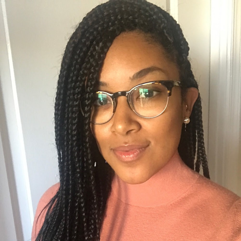 Meet your Posher, Simone